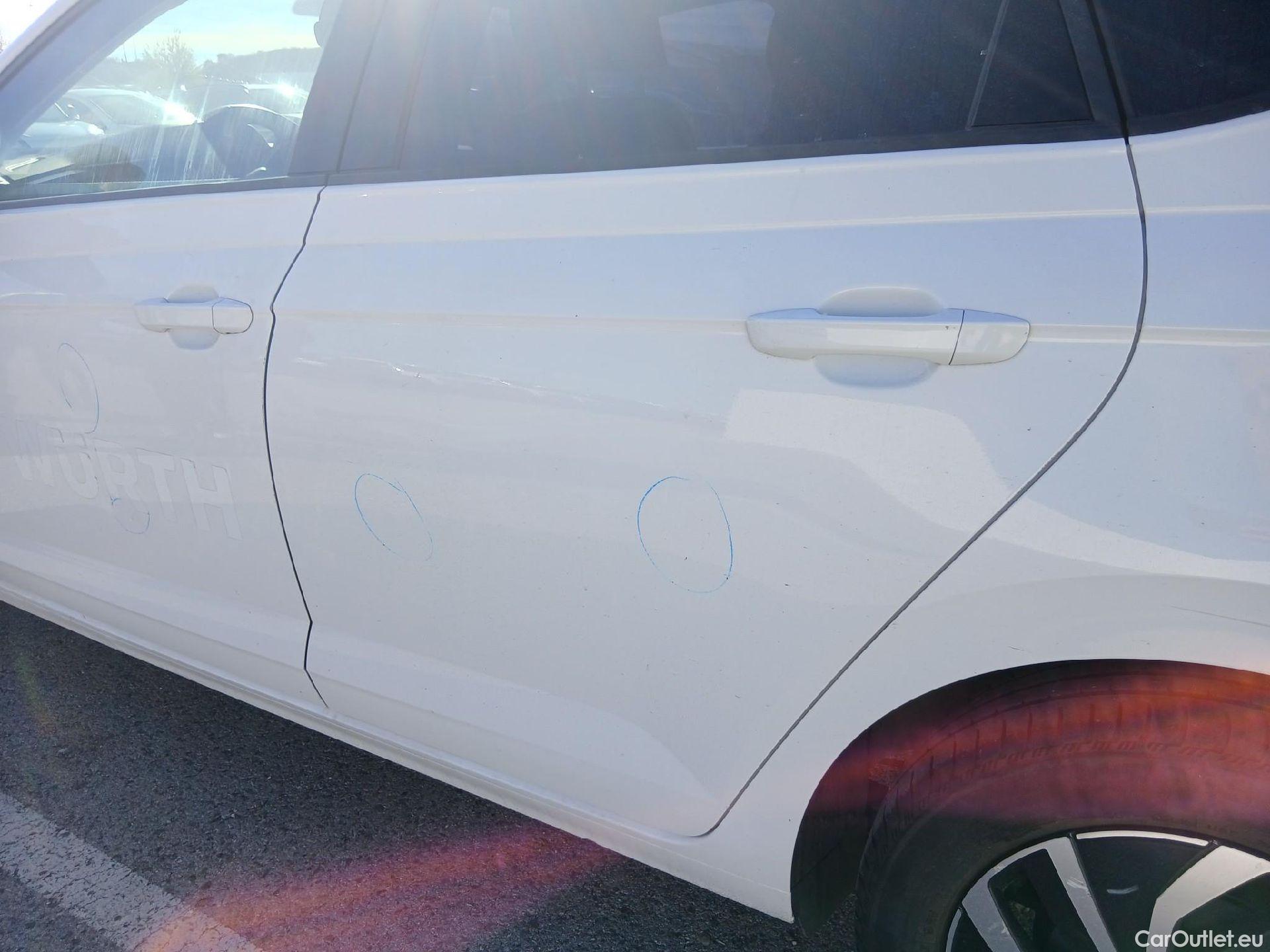  Volkswagen  Polo VOLKSWAGEN  / 2021 / 5P / berlina con portón Life 1.0 TSI 70kW (95CV) #13