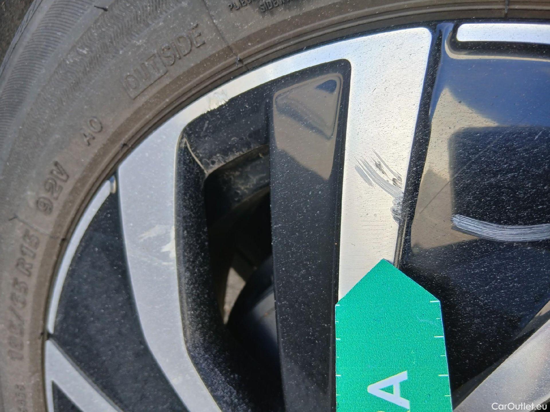  Volkswagen  Polo VOLKSWAGEN  / 2021 / 5P / berlina con portón Life 1.0 TSI 70kW (95CV) #17