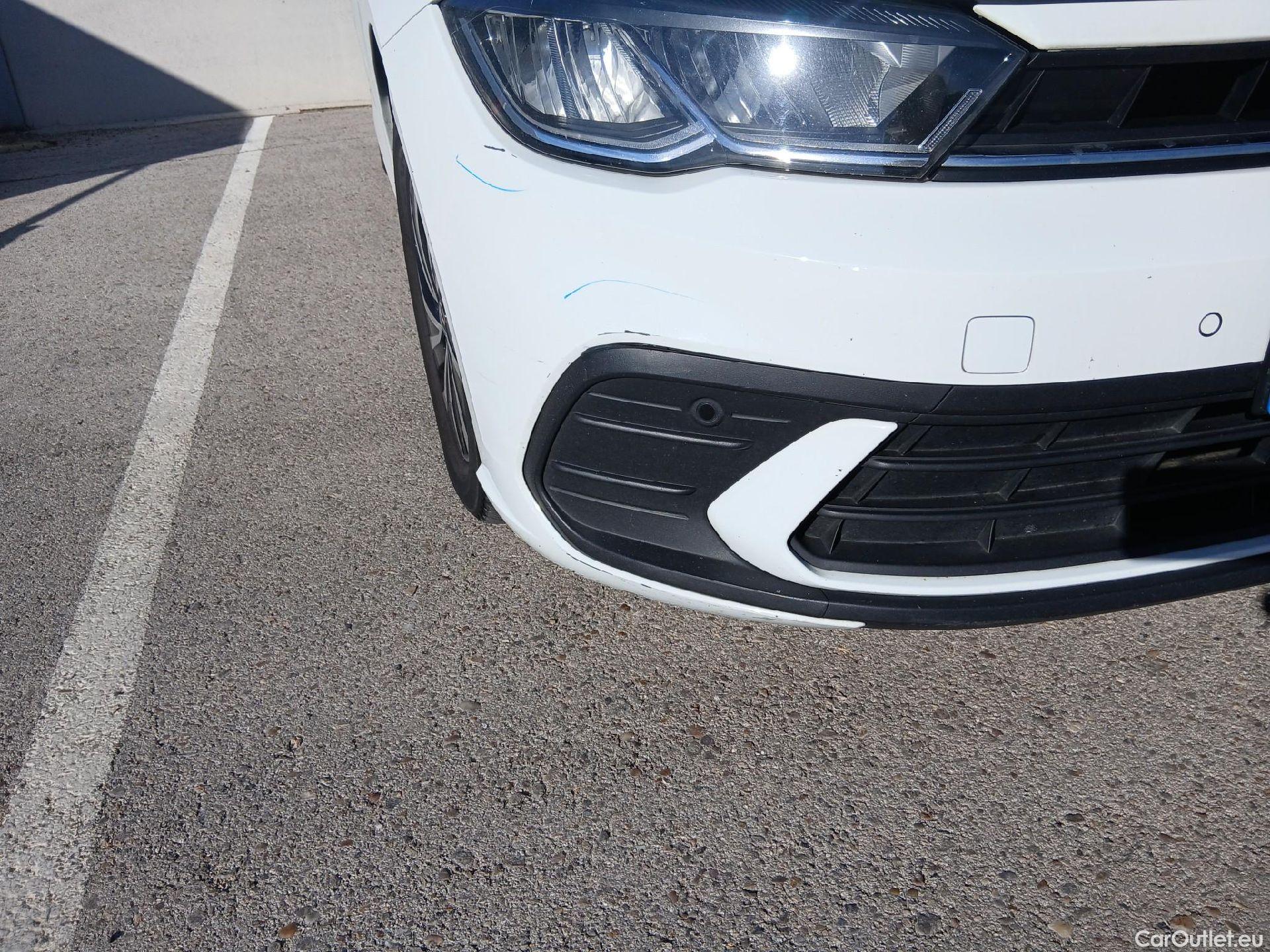  Volkswagen  Polo VOLKSWAGEN  / 2021 / 5P / berlina con portón Life 1.0 TSI 70kW (95CV) #3