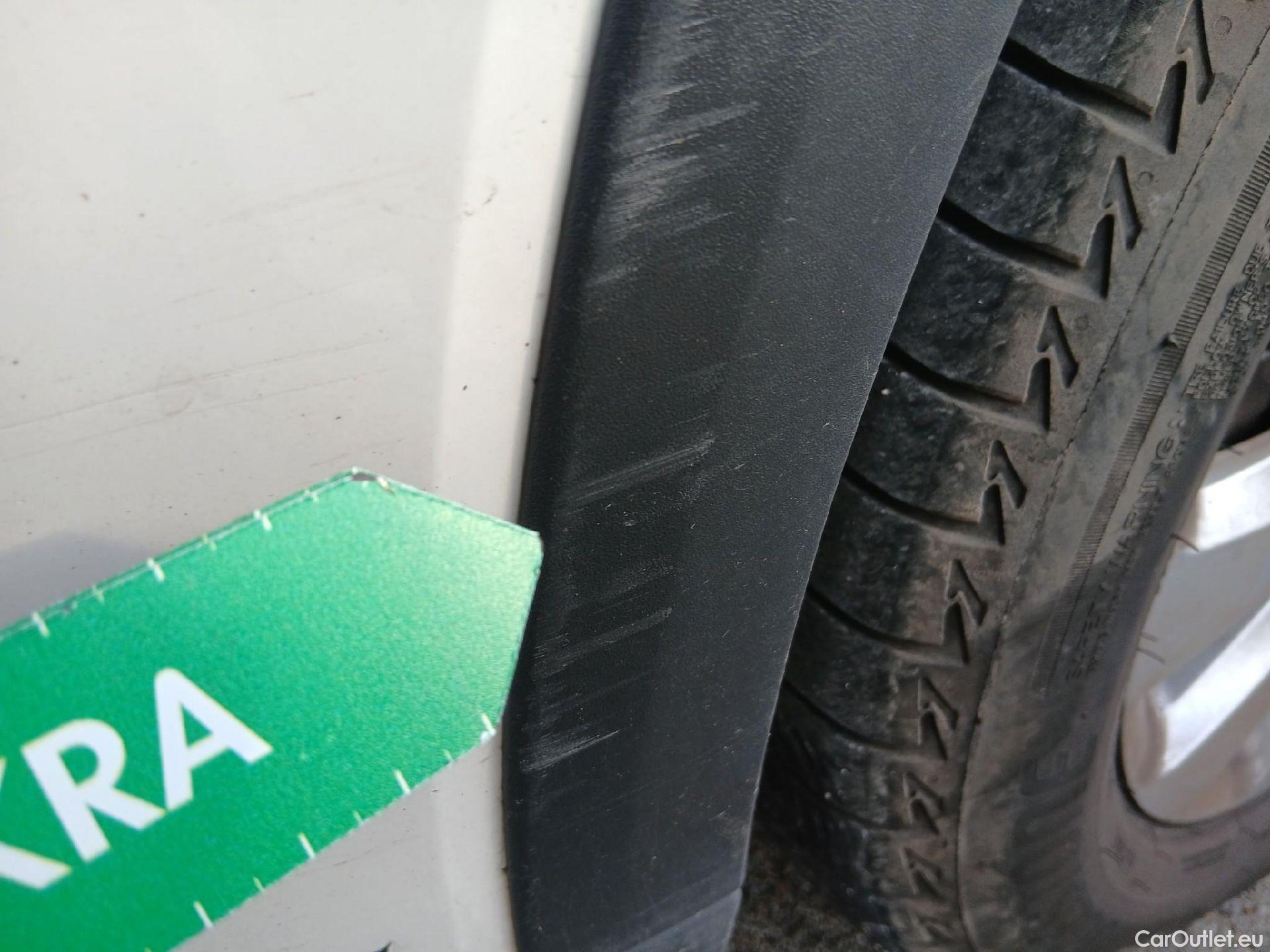  Seat  Arona SEAT  / 2017 / 5P / todoterreno 1.0 TSI 81kW (110CV) Style Plus (AC) #6