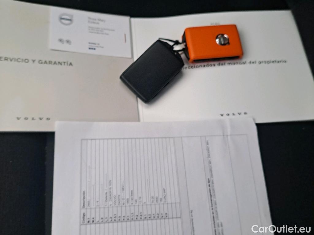  Volvo  XC60 VOLVO  / 2017 / 5P / todoterreno 2.0 B4 D Momentum Auto #10