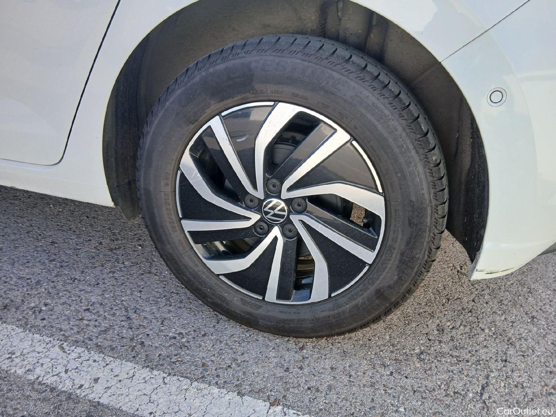  Volkswagen  Polo VOLKSWAGEN  / 2021 / 5P / berlina con portón Life 1.0 TSI 70kW (95CV) #16