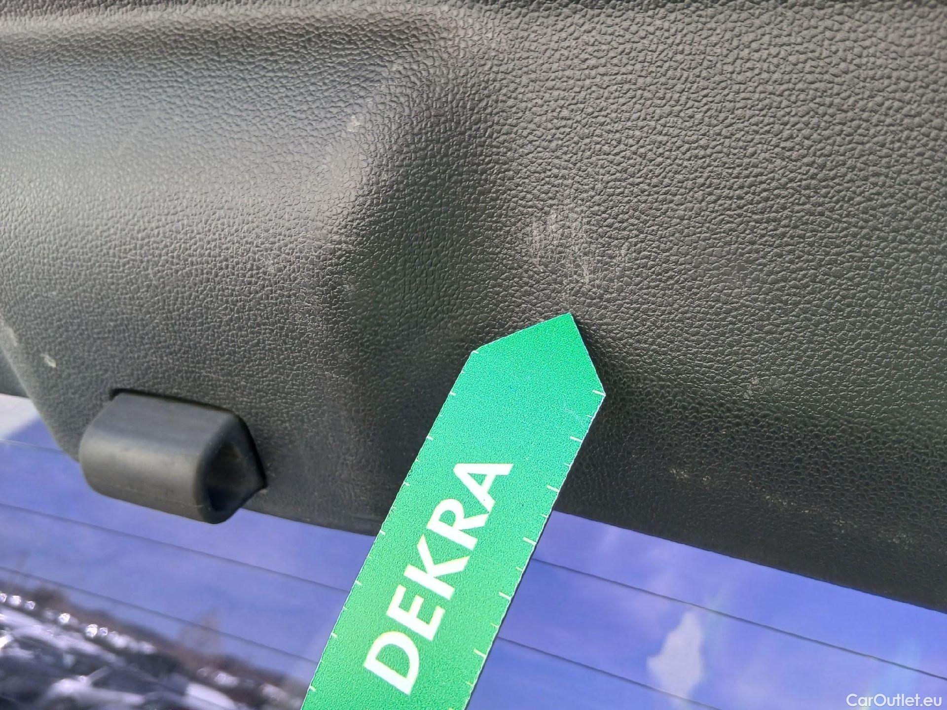  Volkswagen  Polo VOLKSWAGEN  / 2021 / 5P / berlina con portón Life 1.0 TSI 70kW (95CV) #27