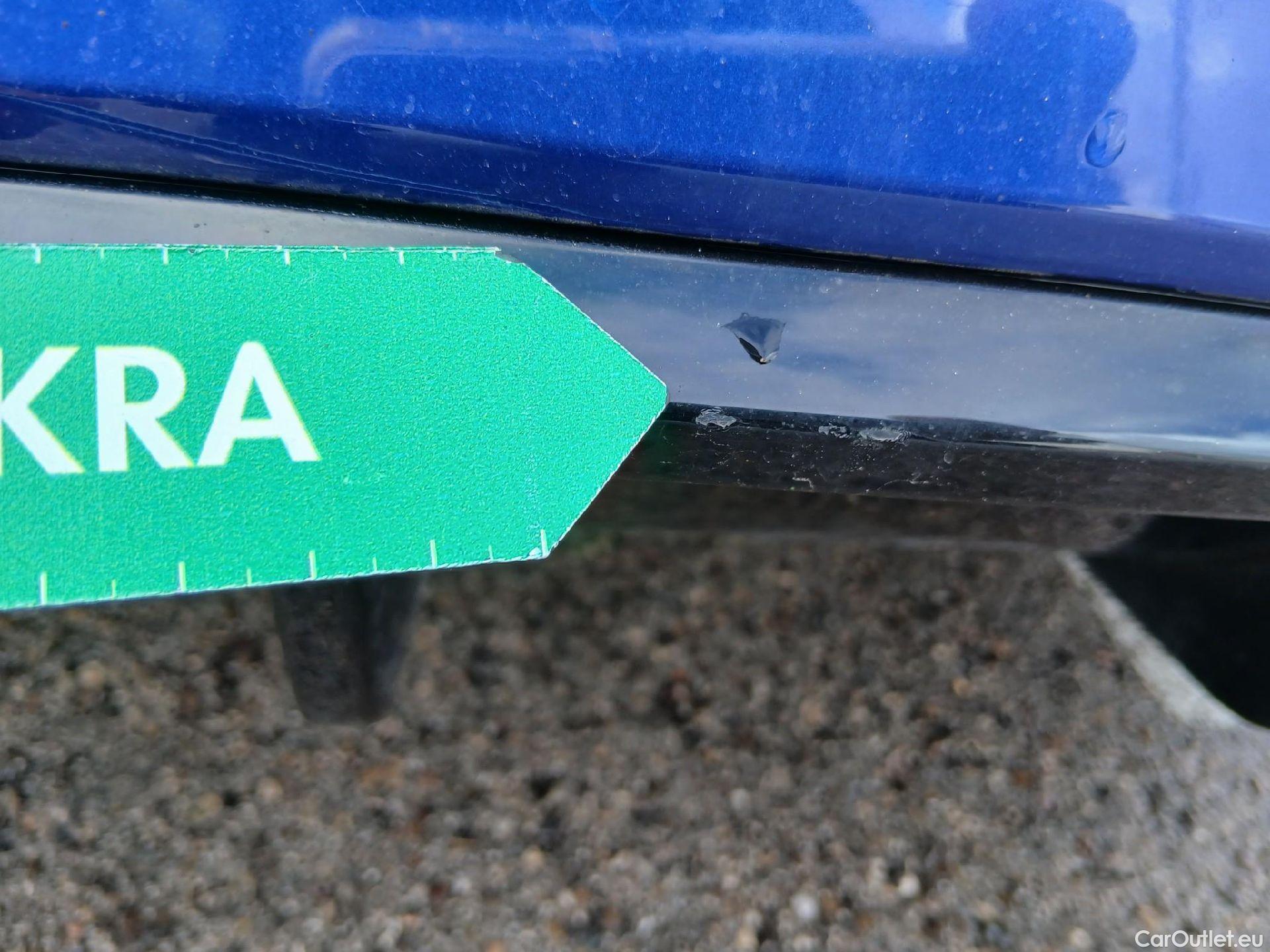  Volkswagen  Golf  VOLKSWAGEN / 2020 / 5P / berlina con portón R 2.0 TSI 235kW (320CV) 4Motion DSG #14