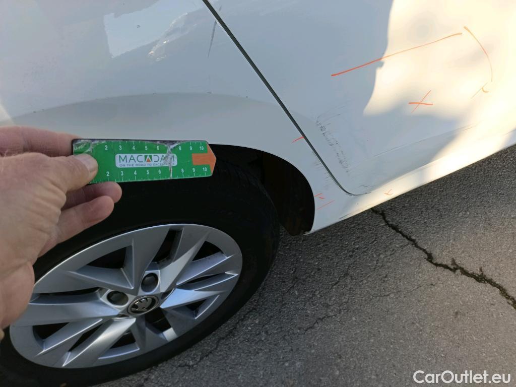  Skoda  Fabia SKODA  / 2021 / 5P / berlina con portón 1.0 TSI 70kW (95CV) Ambition (AC2) #5