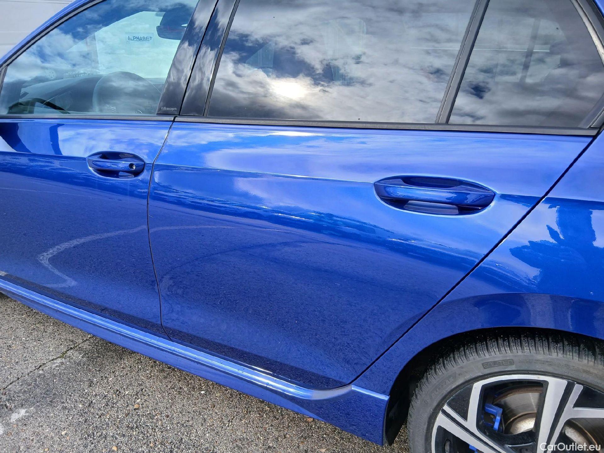  Volkswagen  Golf  VOLKSWAGEN / 2020 / 5P / berlina con portón R 2.0 TSI 235kW (320CV) 4Motion DSG #8