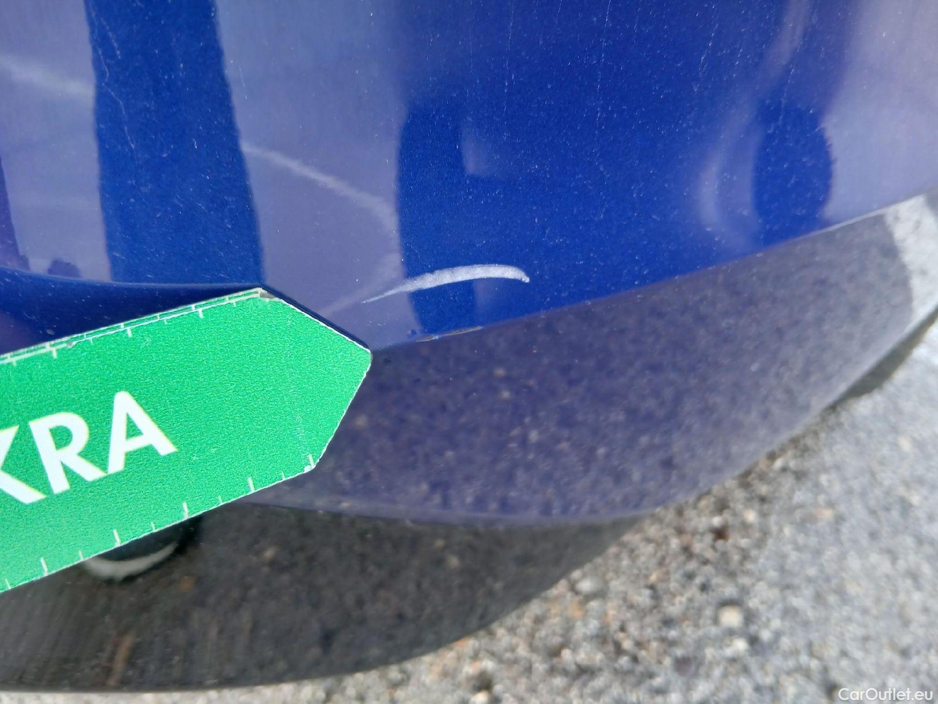  Volkswagen  Golf  VOLKSWAGEN / 2020 / 5P / berlina con portón R 2.0 TSI 235kW (320CV) 4Motion DSG #18