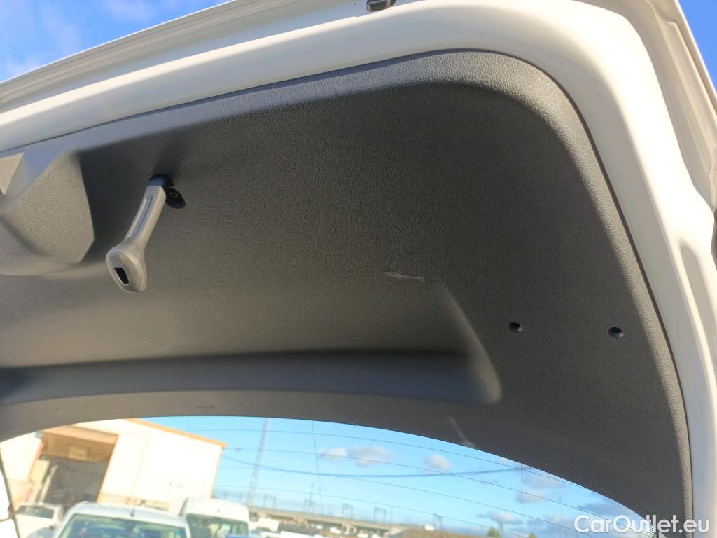  Skoda  Fabia SKODA  / 2021 / 5P / berlina con portón 1.0 TSI 70kW (95CV) Ambition (AC2) #9