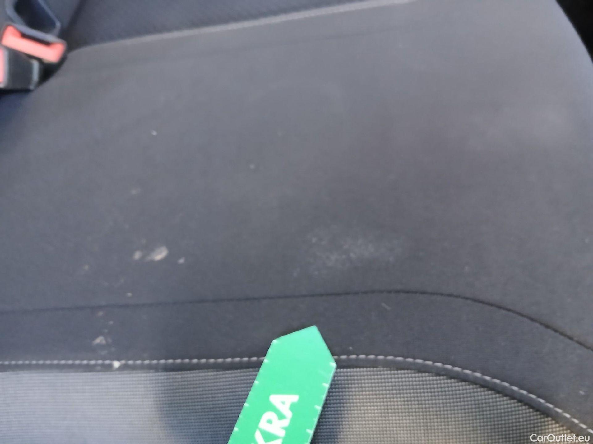  Volkswagen  Polo VOLKSWAGEN  / 2021 / 5P / berlina con portón Life 1.0 TSI 70kW (95CV) #45