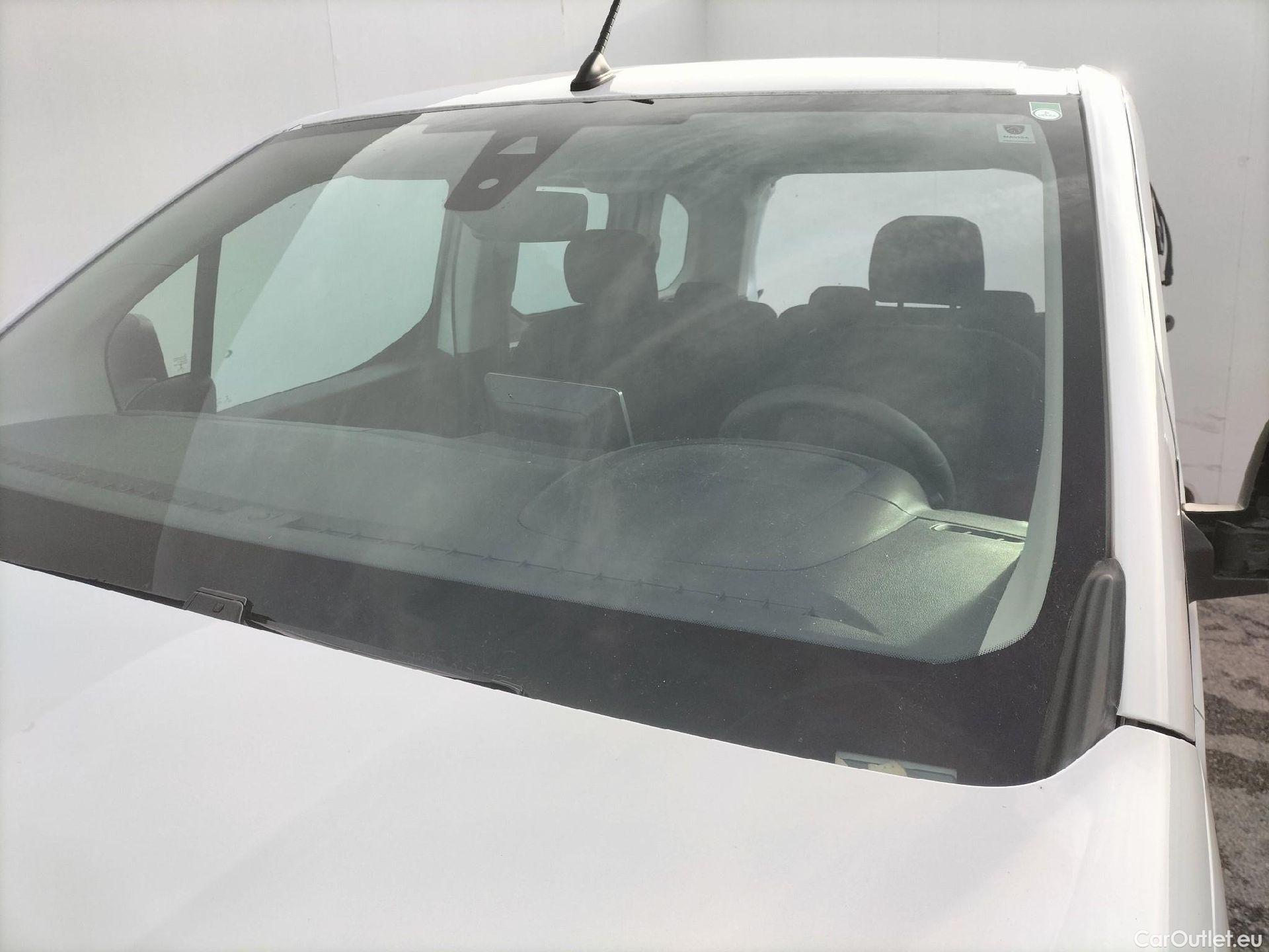  Opel  Combo OPEL  Life / 2018 / 4P / combi 1.5 TD 75kW Business Edition L1 N1 #12