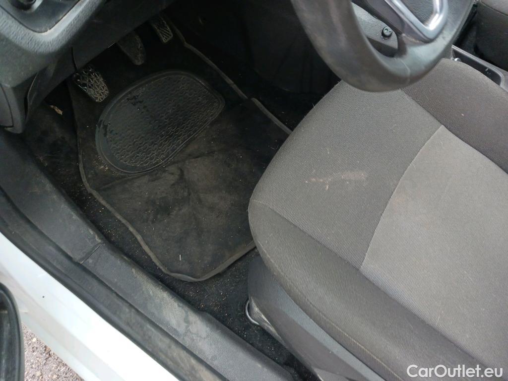  Ford  Fiesta FORD  VAN VU 3p 6G berlina comerci 1.5 TDCi 75cv #16