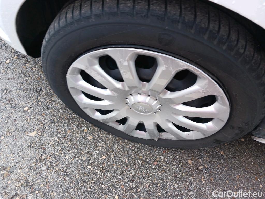  Ford  Fiesta FORD  VAN VU 3p 6G berlina comerci 1.5 TDCi 75cv #43