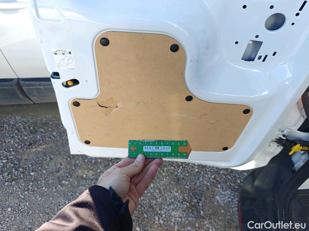  Ford  Transit FORD  Courier/2014/4P/furgón der.turis Van 1.5 TDCi 75kW Trend #10