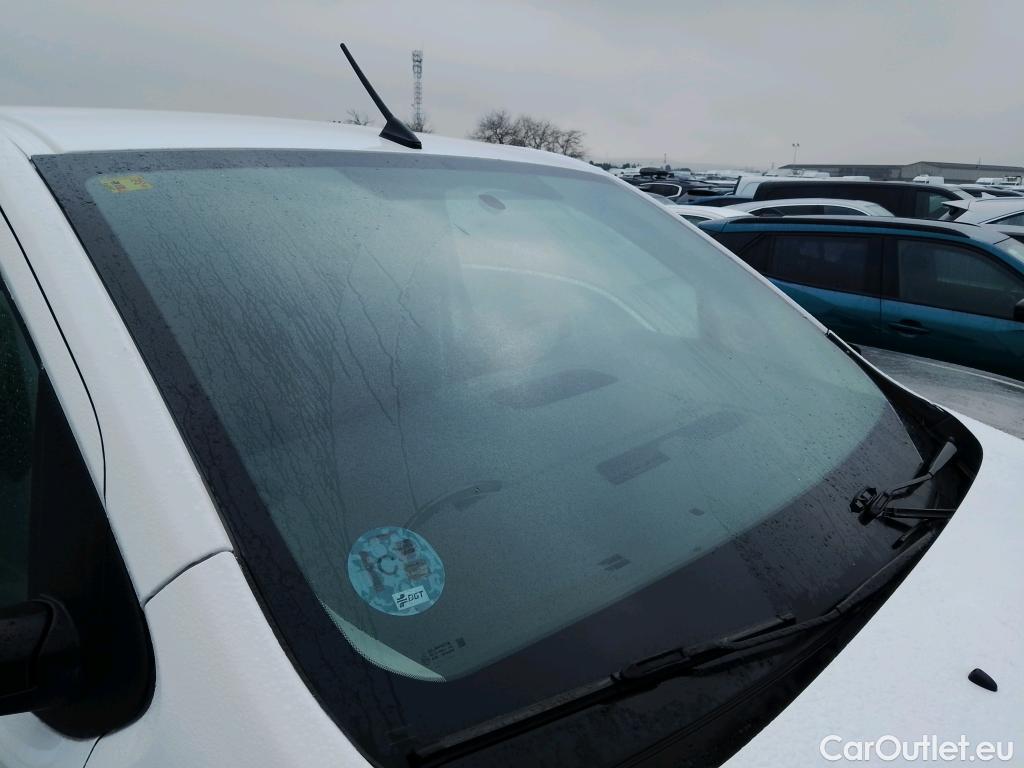  Citroen  Jumpy CITROEN  / 2016 / 4P / furgón Talla M BlueHDi 100 S&S 6v Control #25