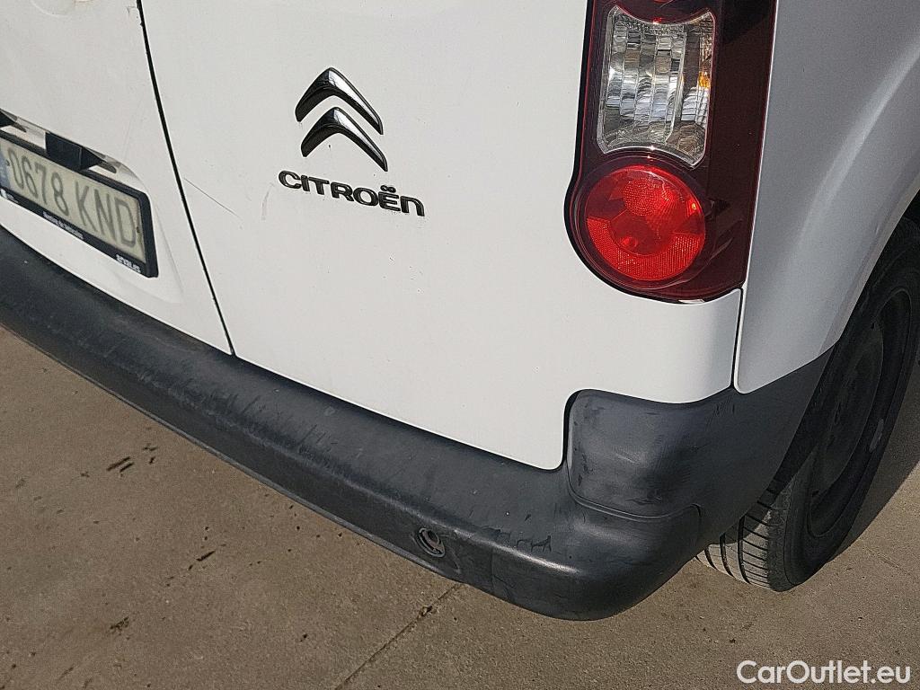  Citroen  Berlingo CITROEN  / 2015 / 3P / furgón derivado de turismo BlueHDi 74KW (100CV) #45