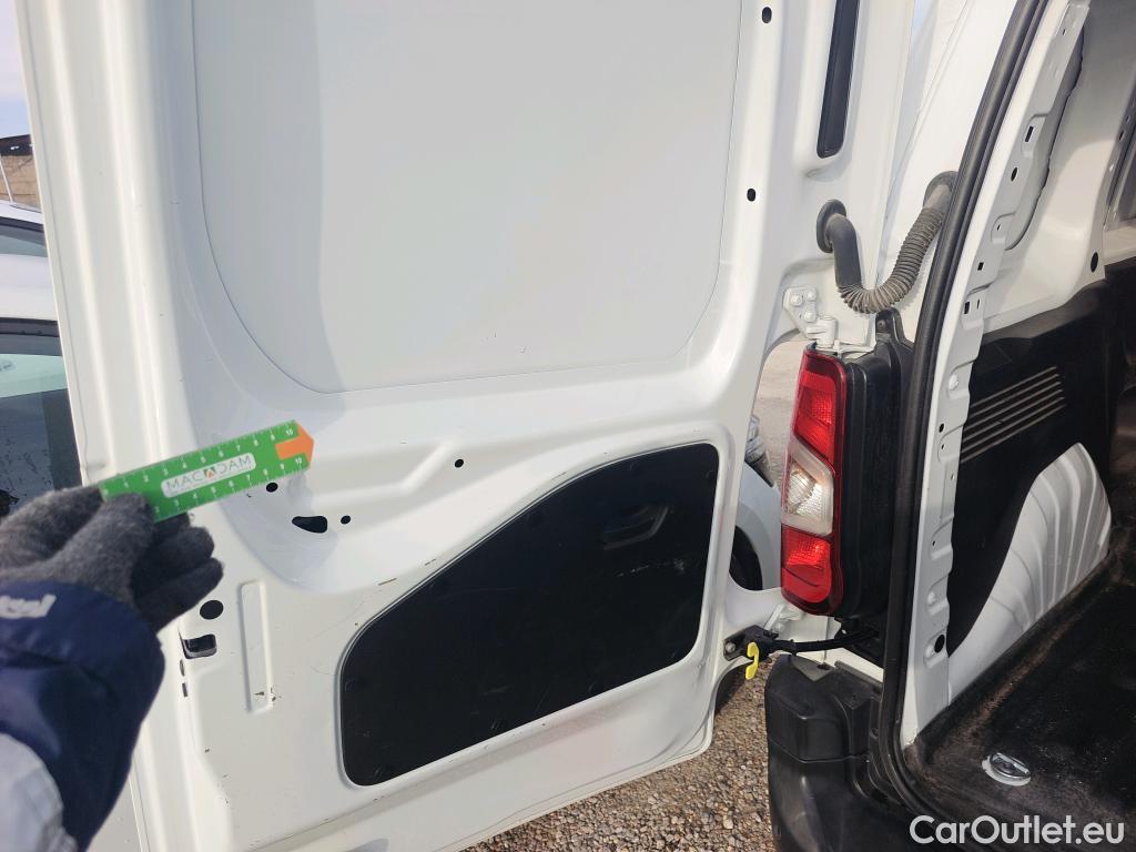  Citroen  Berlingo CITROEN  / 2018 / 4P / furgón derivado de turismo Talla M BlueHDi 130 CLUB #17