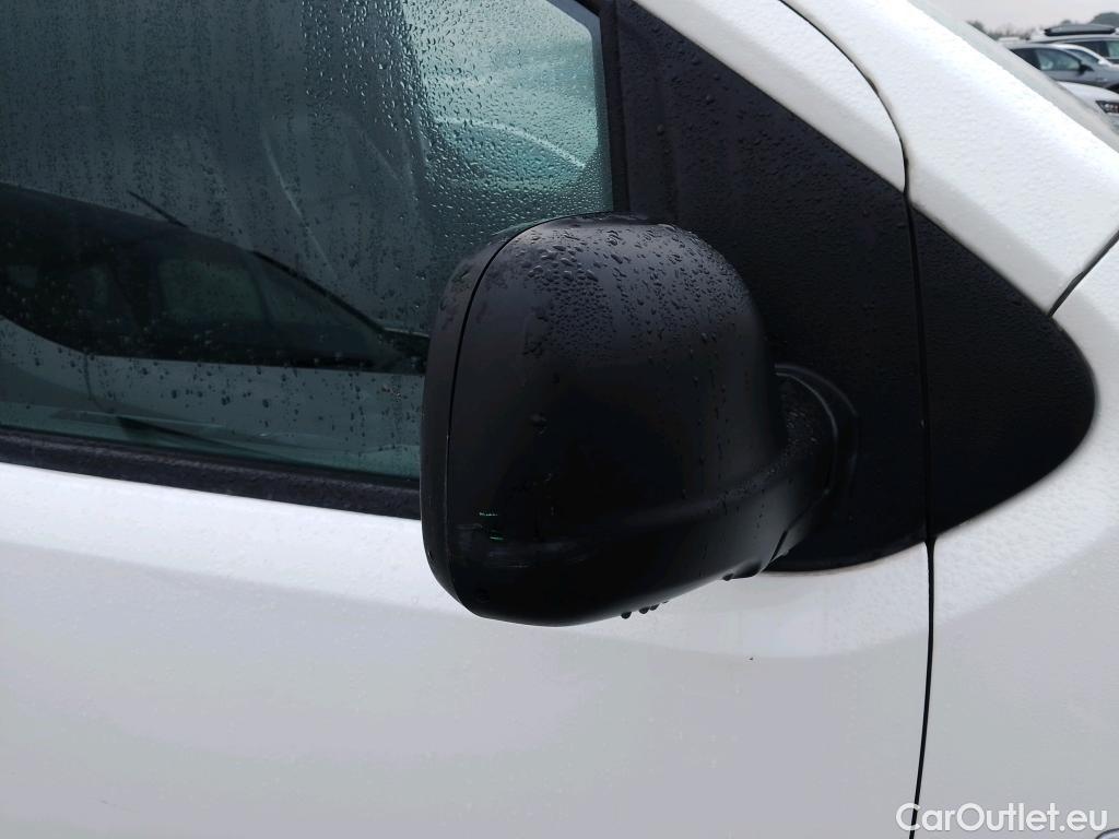  Citroen  Jumpy CITROEN  / 2016 / 4P / furgón Talla M BlueHDi 100 S&S 6v Control #42