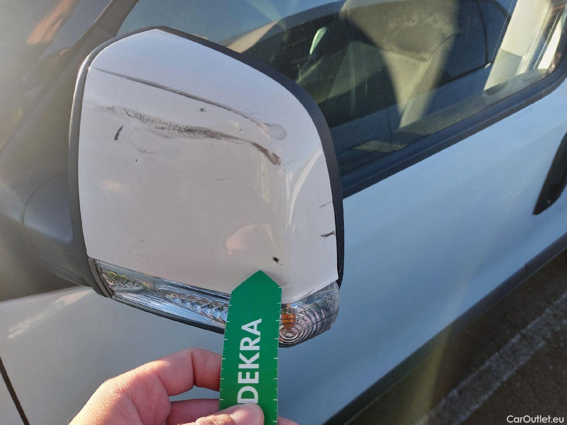  Fiat  Doblo FIAT Doblò Cargo/2015/4P/furgón derivado de turismo Cargo SX 1.3 Mjet 70 kW (95 CV) #21