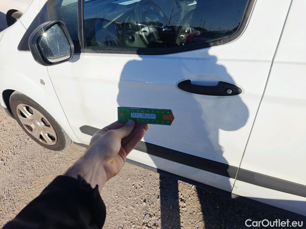  Ford  Transit FORD  Courier/2014/4P/furgón der.turis Van 1.5 TDCi 75kW Trend #44