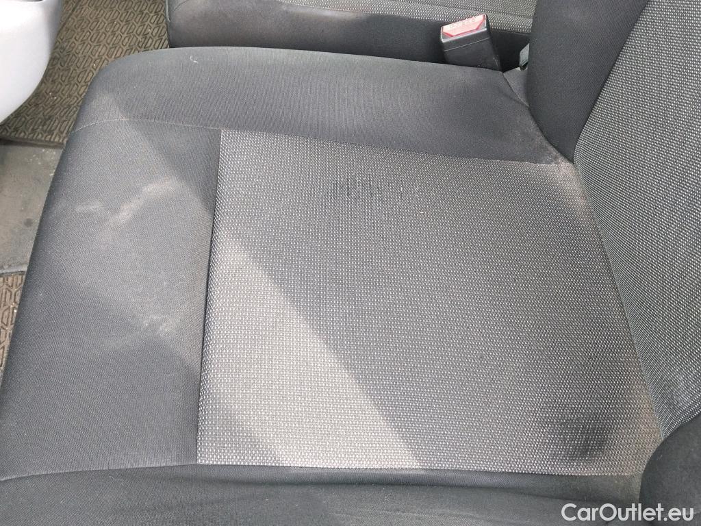  Citroen  Jumpy CITROEN  / 2016 / 4P / furgón DC Abatib Talla XL BlueHDi 120 Control  RAMPA DE ACCESO #26