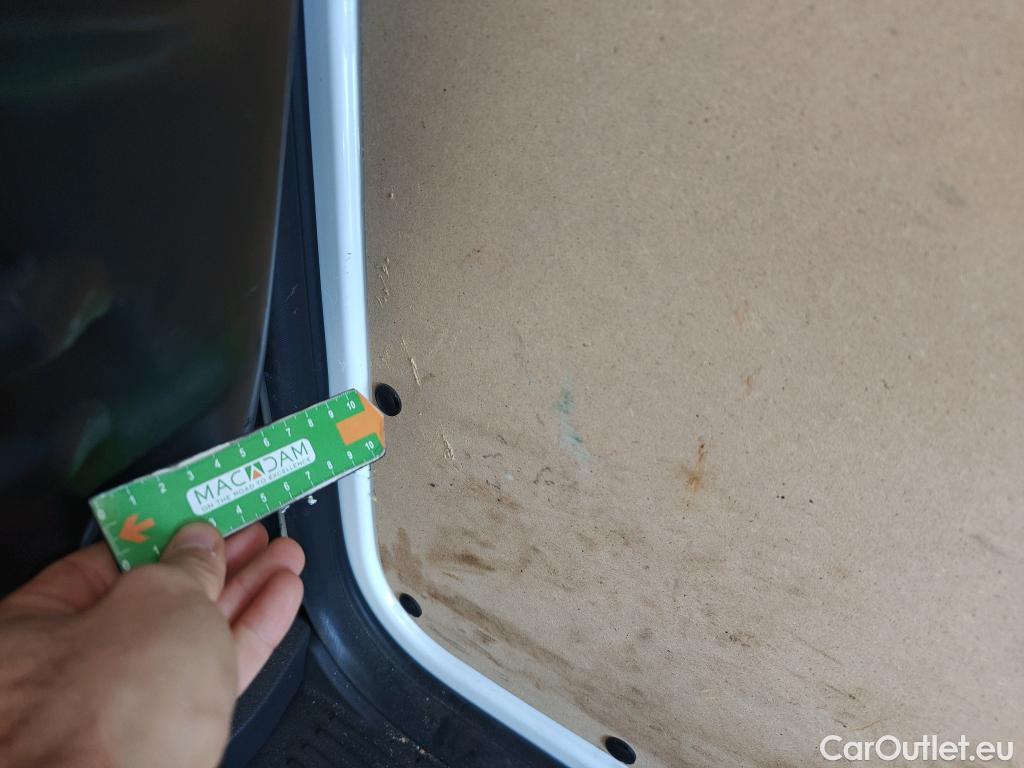  Ford  Transit FORD  Courier/2014/4P/furgón der.turis Van 1.5 TDCi 75kW Trend #49