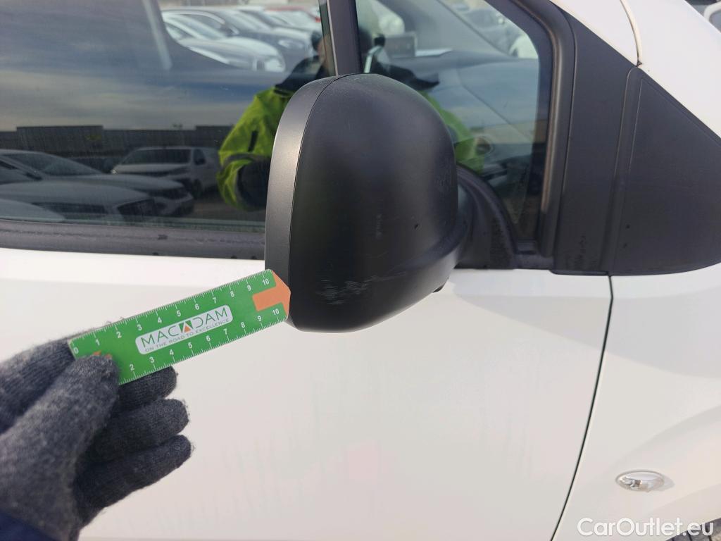  Citroen  Berlingo CITROEN  / 2018 / 4P / furgón derivado de turismo Talla M BlueHDi 130 CLUB #34