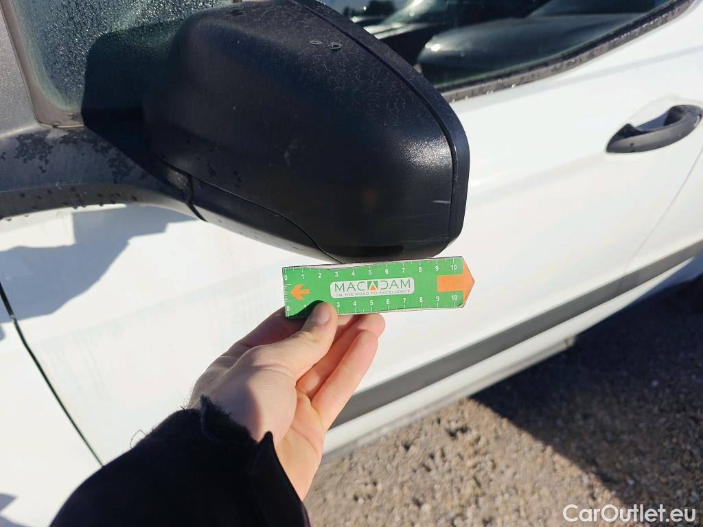  Ford  Transit FORD  Courier/2014/4P/furgón der.turis Van 1.5 TDCi 75kW Trend #42