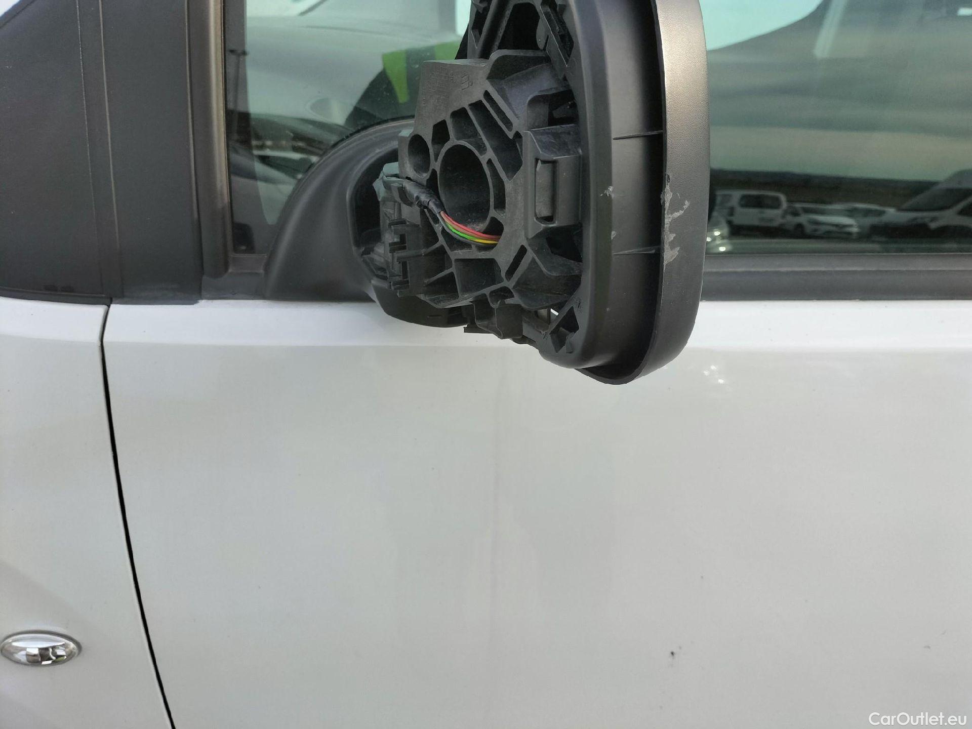  Opel  Combo OPEL  Life / 2018 / 4P / combi 1.5 TD 75kW Business Edition L1 N1 #15