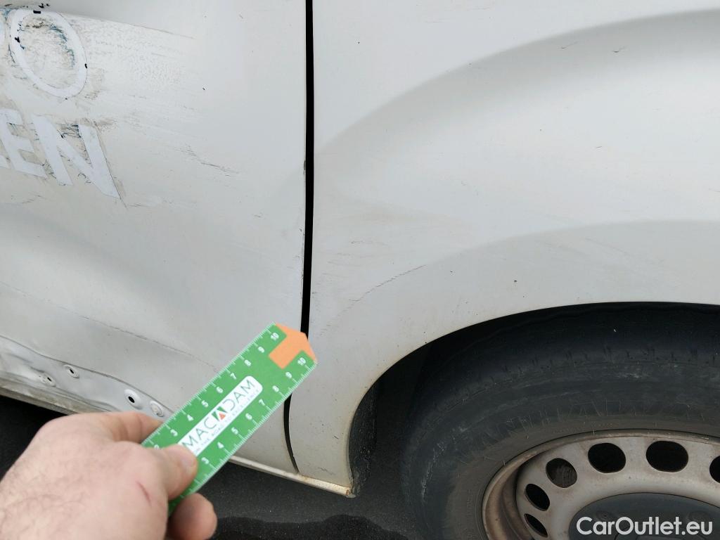  Citroen  Jumpy CITROEN  / 2016 / 4P / furgón DC Abatib Talla XL BlueHDi 120 Control  RAMPA DE ACCESO #33