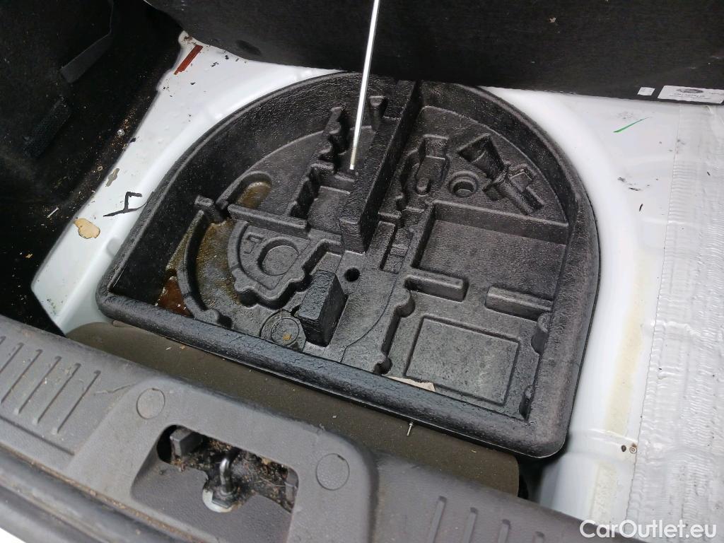  Ford  Fiesta FORD  VAN VU 3p 6G berlina comerci 1.5 TDCi 75cv #10