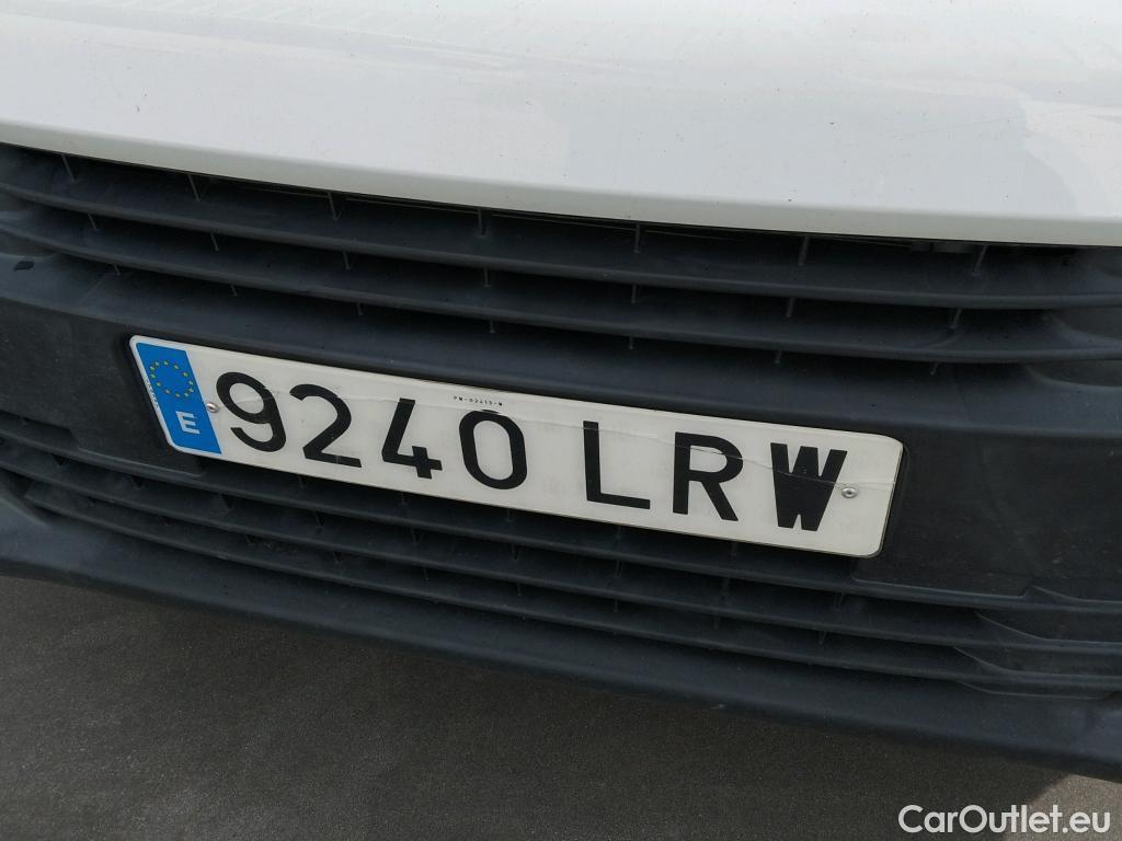  Citroen  Jumpy CITROEN  / 2016 / 4P / furgón DC Abatib Talla XL BlueHDi 120 Control  RAMPA DE ACCESO #40