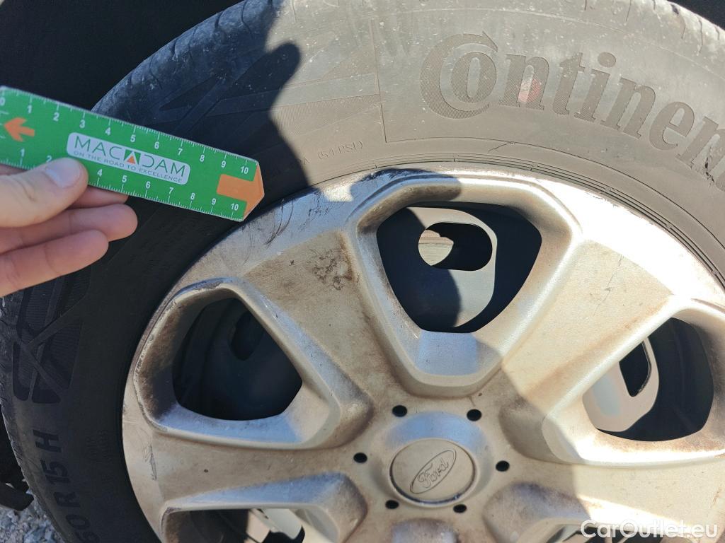  Ford  Transit FORD  Courier/2014/4P/furgón der.turis Van 1.5 TDCi 75kW Trend #38