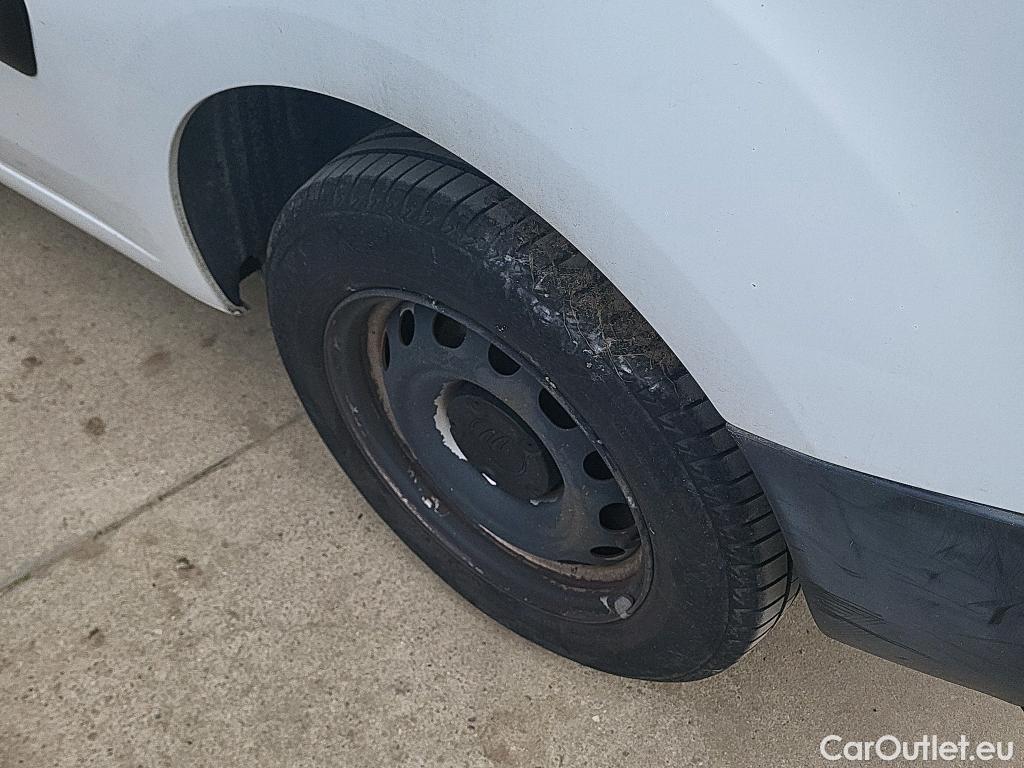  Citroen  Berlingo CITROEN  / 2015 / 3P / furgón derivado de turismo BlueHDi 74KW (100CV) #53