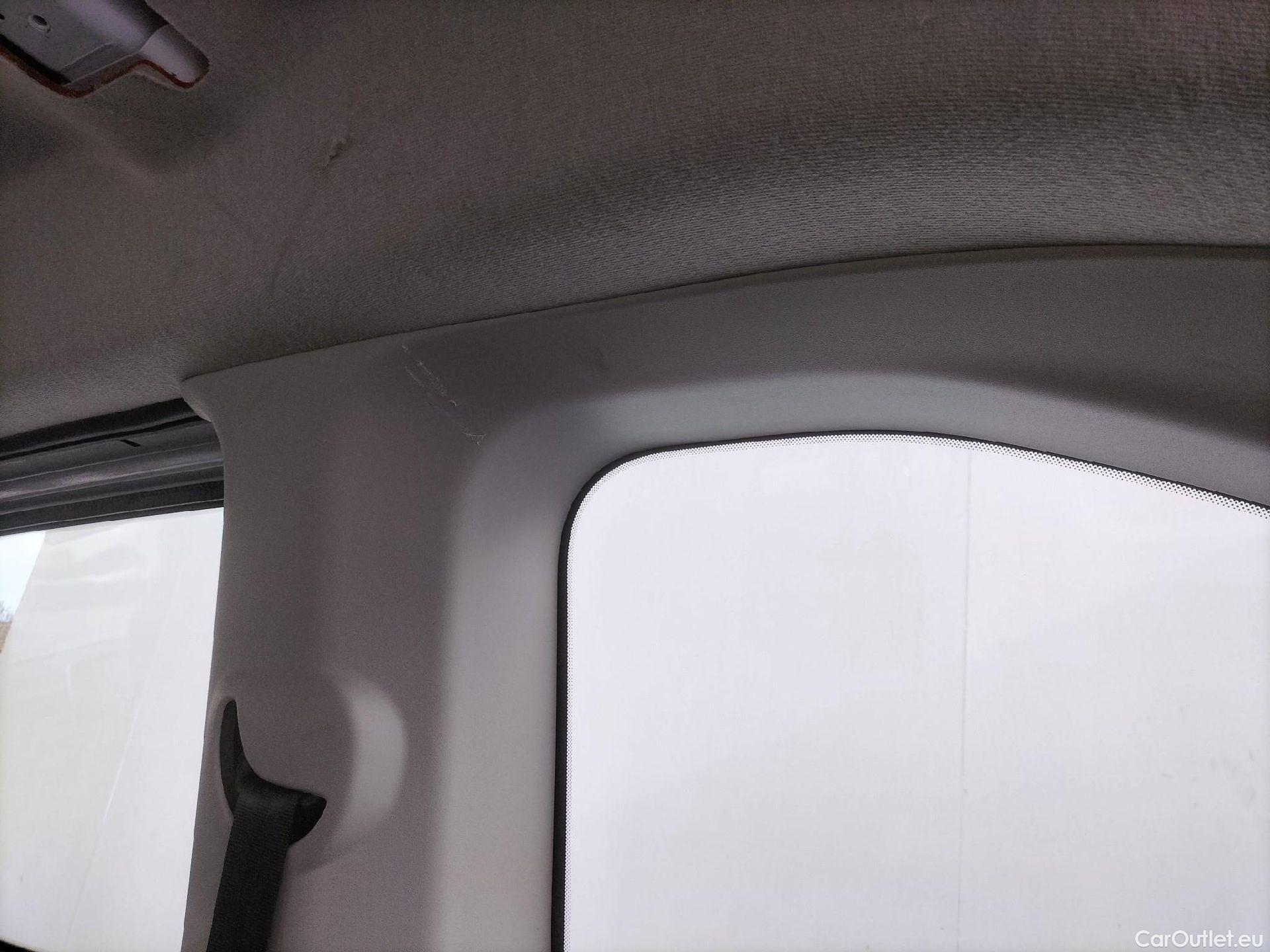  Opel  Combo OPEL  Life / 2018 / 4P / combi 1.5 TD 75kW Business Edition L1 N1 #38