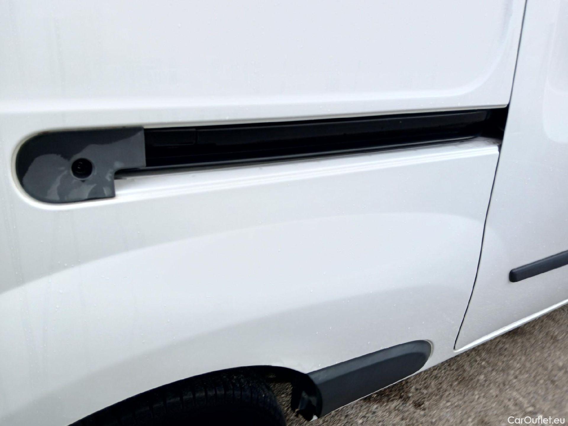  Nissan  NV200 NISSAN NV250 / 2019 / 4P / furgón 2pl 1.5dCi 70 kW (95 CV) L2H1 COMFORT #33