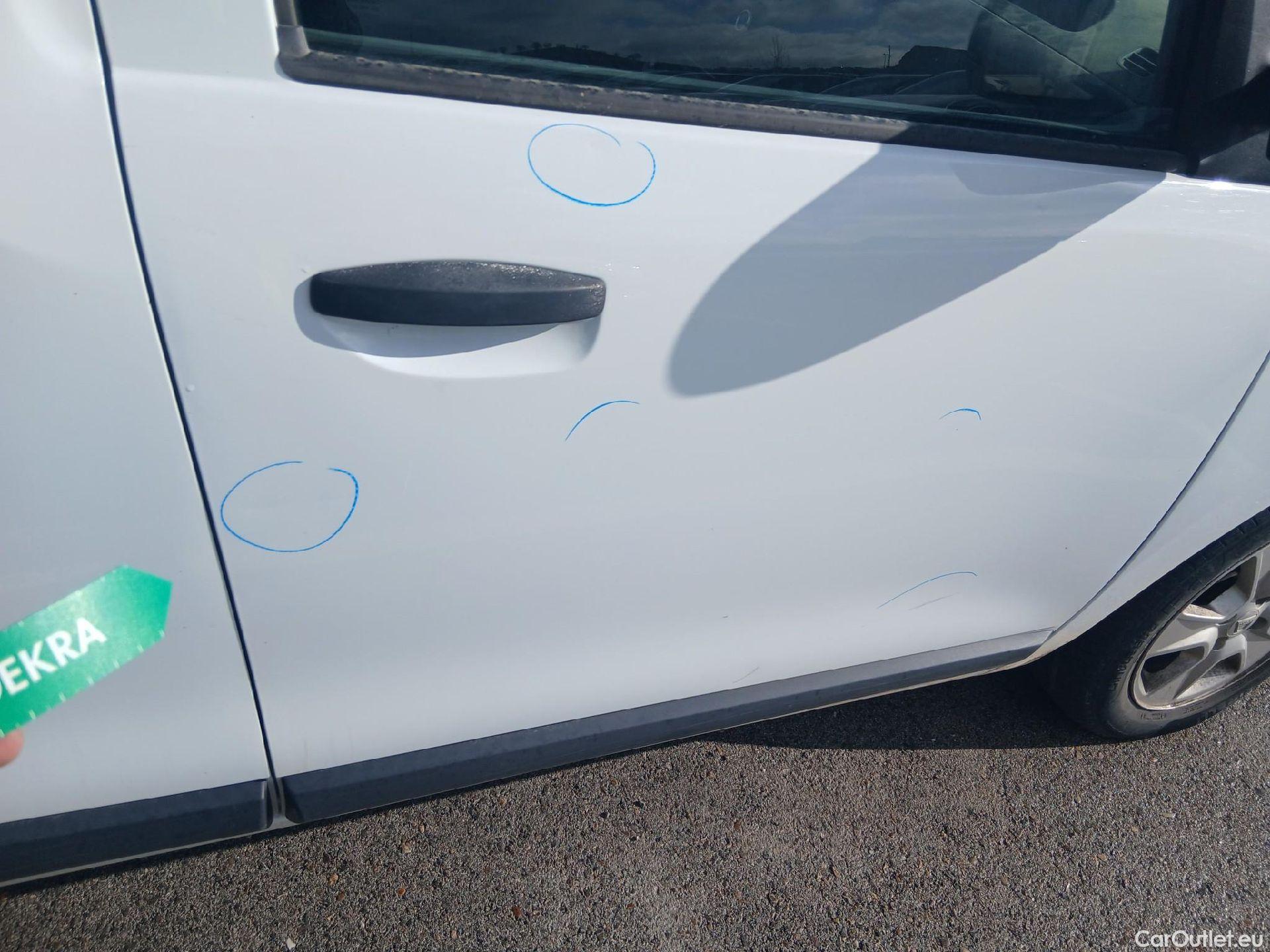  Dacia  Dokker DACIA  / 2013 / 4P / combi Essential Blue dCi 70kW (95CV) N1 #43