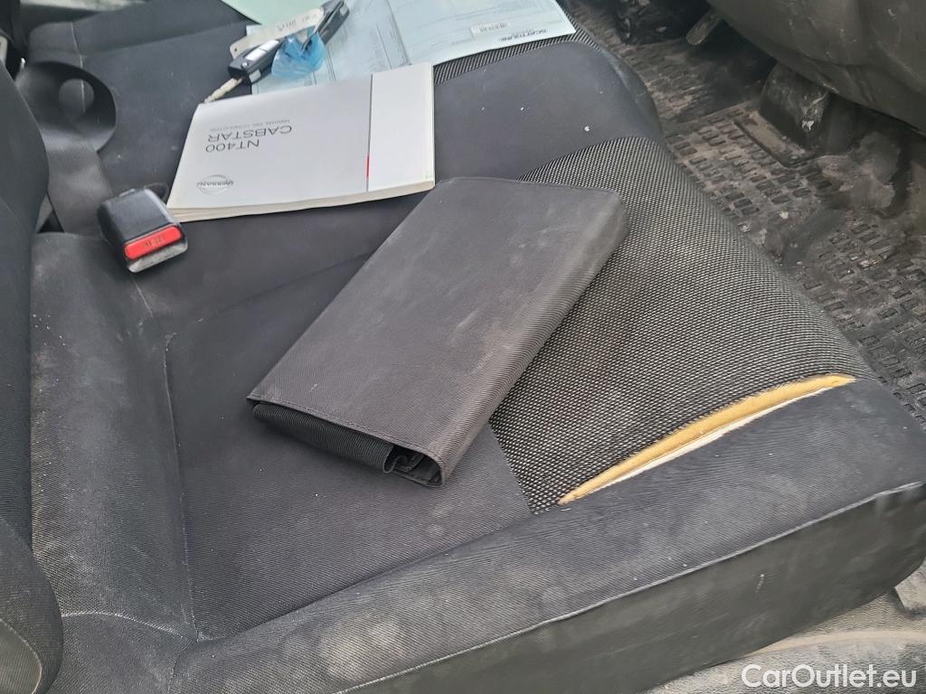  Nissan  NV400 NISSAN NT400 / 2014 / 2P / pick-up de lados abatibles 35.13/2 Básico CAL Cabina Abatible Media #15