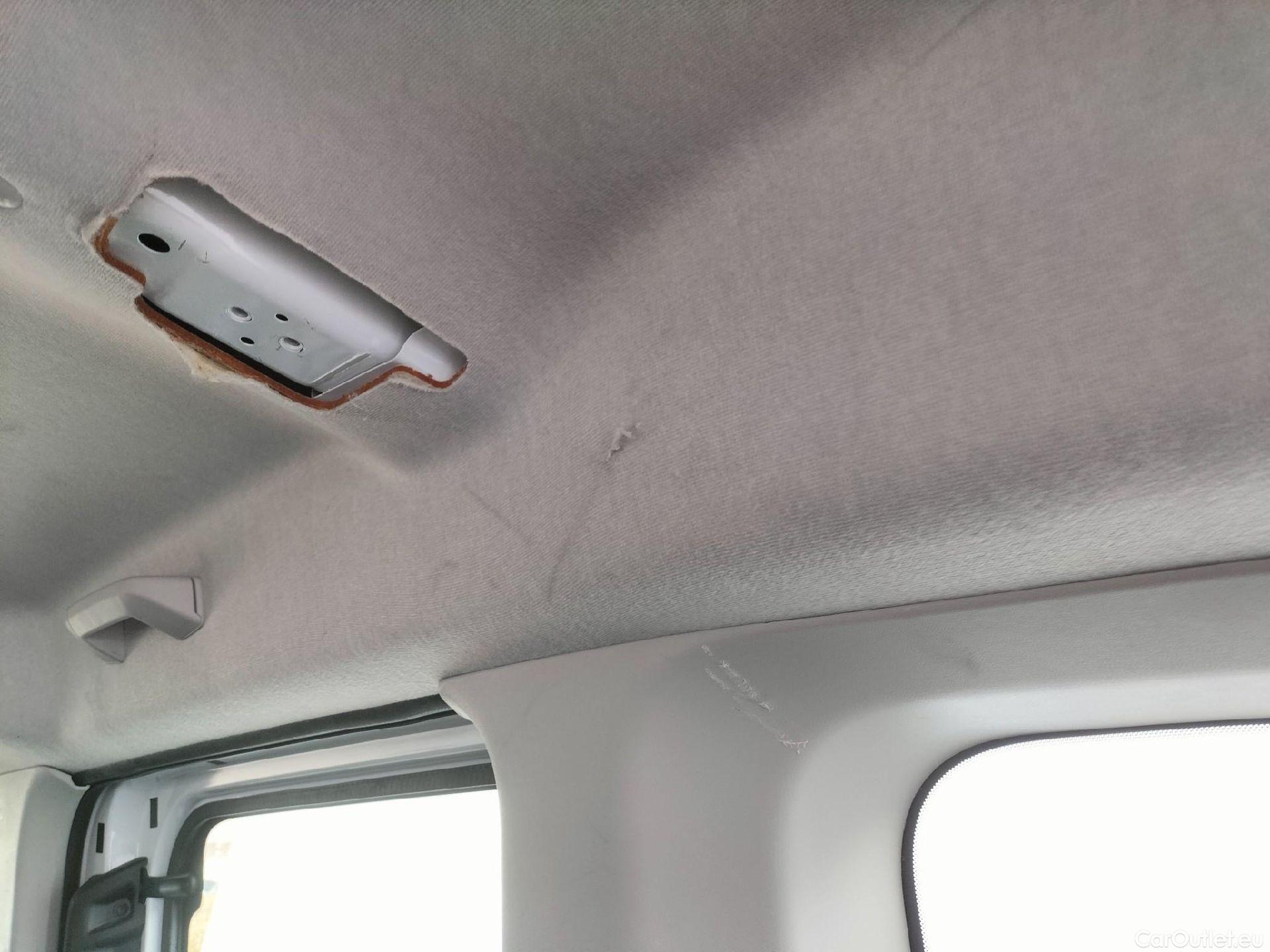  Opel  Combo OPEL  Life / 2018 / 4P / combi 1.5 TD 75kW Business Edition L1 N1 #27