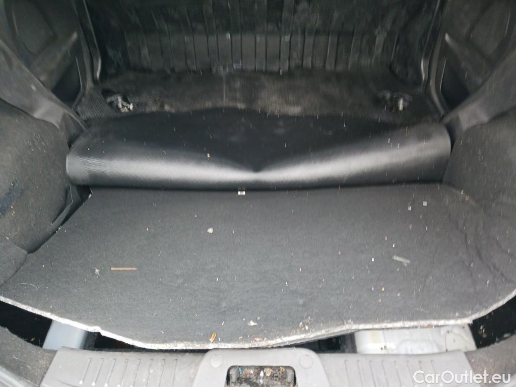  Ford  Fiesta FORD  VAN VU 3p 6G berlina comerci 1.5 TDCi 75cv #50