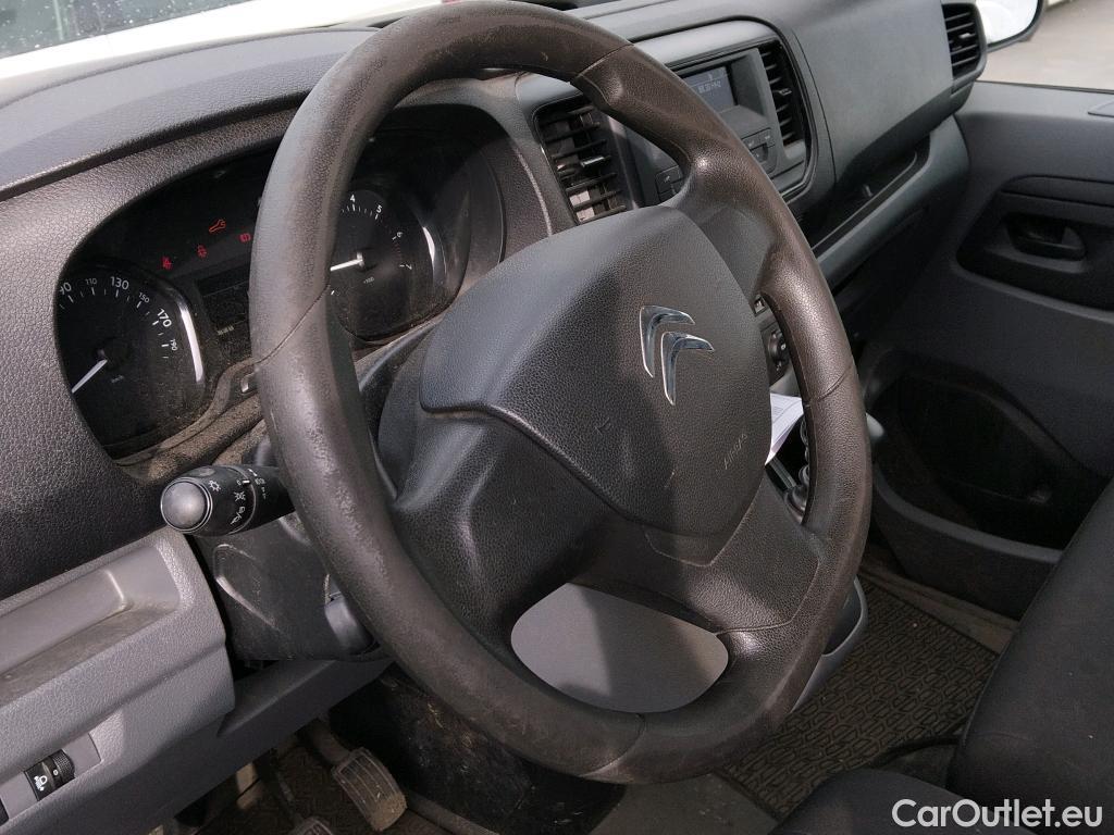  Citroen  Jumpy CITROEN  / 2016 / 4P / furgón DC Abatib Talla XL BlueHDi 120 Control  RAMPA DE ACCESO #35