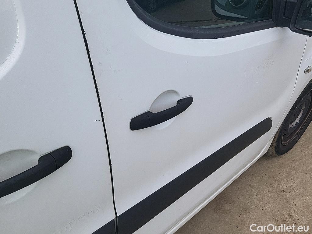  Citroen  Berlingo CITROEN  / 2015 / 3P / furgón derivado de turismo BlueHDi 74KW (100CV) #22