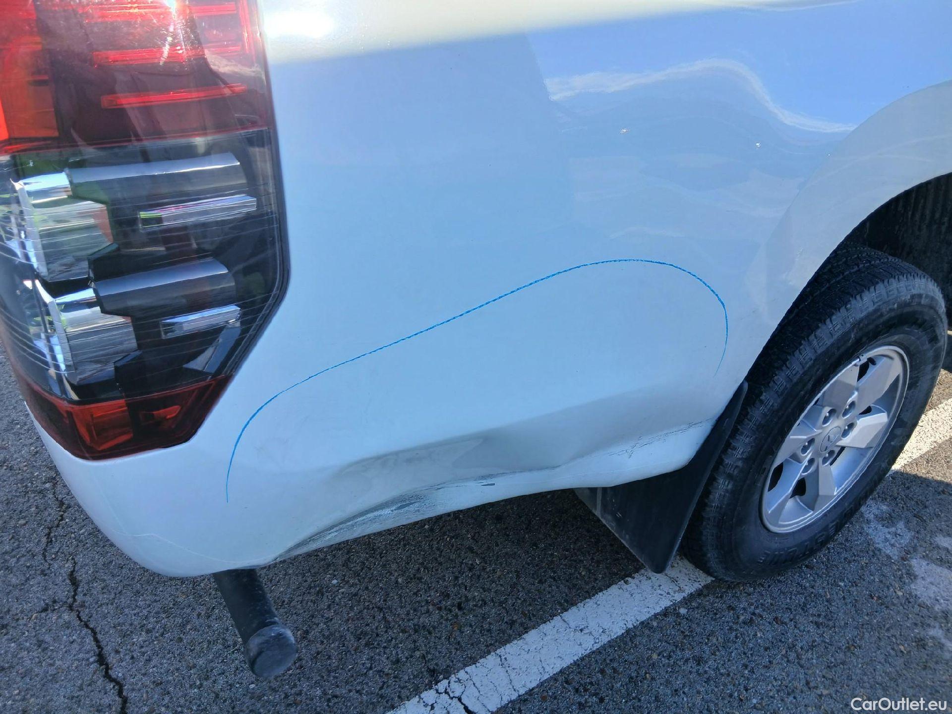  Mitsubishi  L200 MITSUBISHI  / 2019 / 4P / pickup doble cabina D/C 220 DI-D M-Pro Auto #2