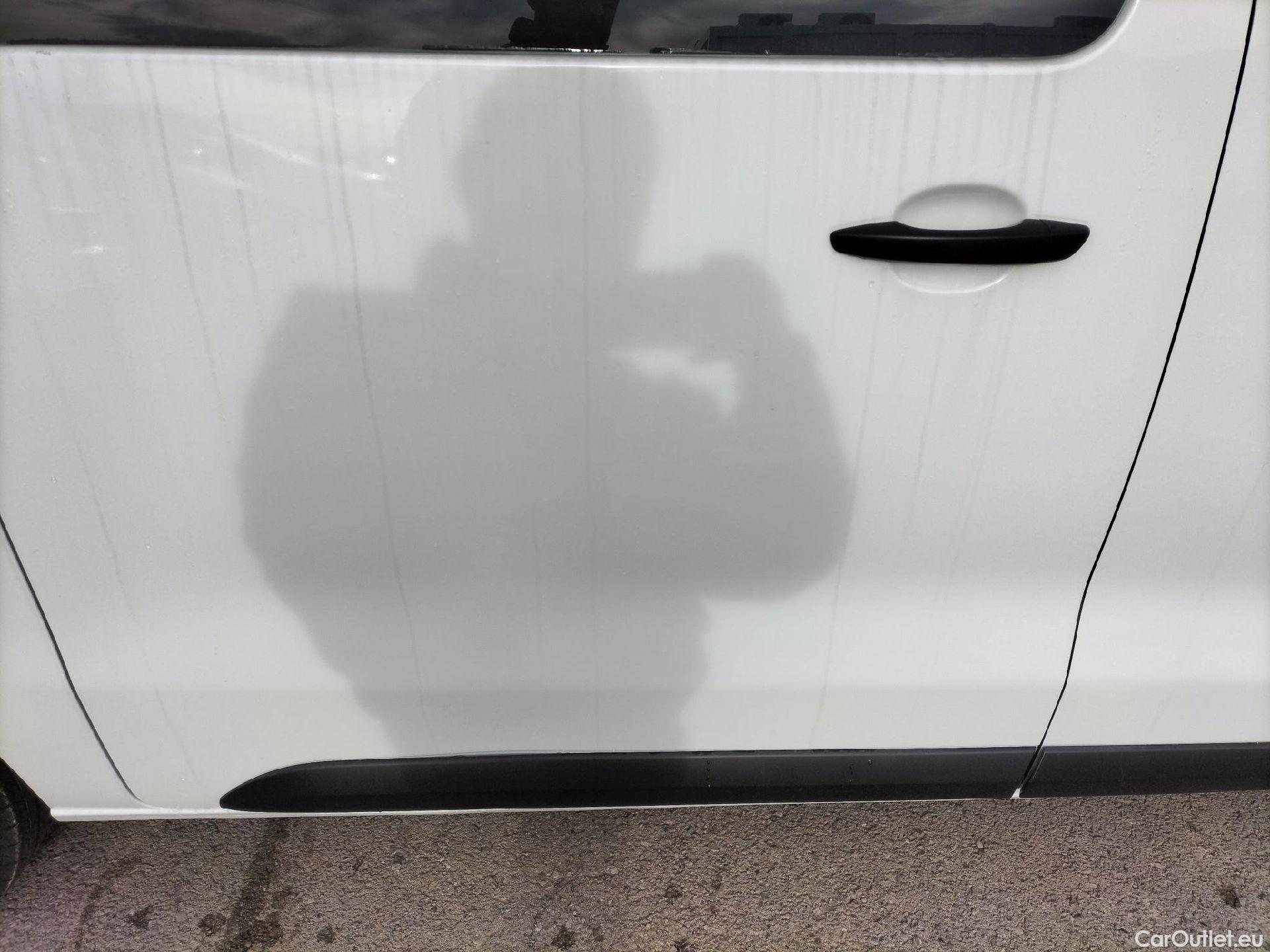  Opel  Vivaro OPEL  / 2019 / 4P / combi 1.5 Diésel 88kW (120CV) M Std Express #31