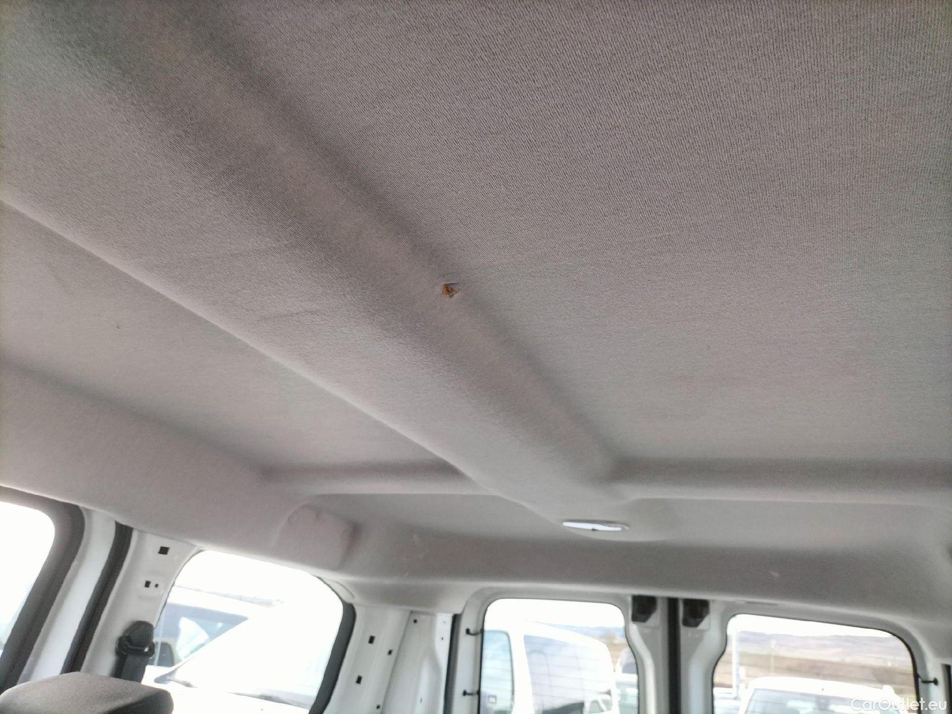  Opel  Vivaro OPEL  / 2019 / 4P / combi 1.5 Diésel 88kW (120CV) M Std Express #15