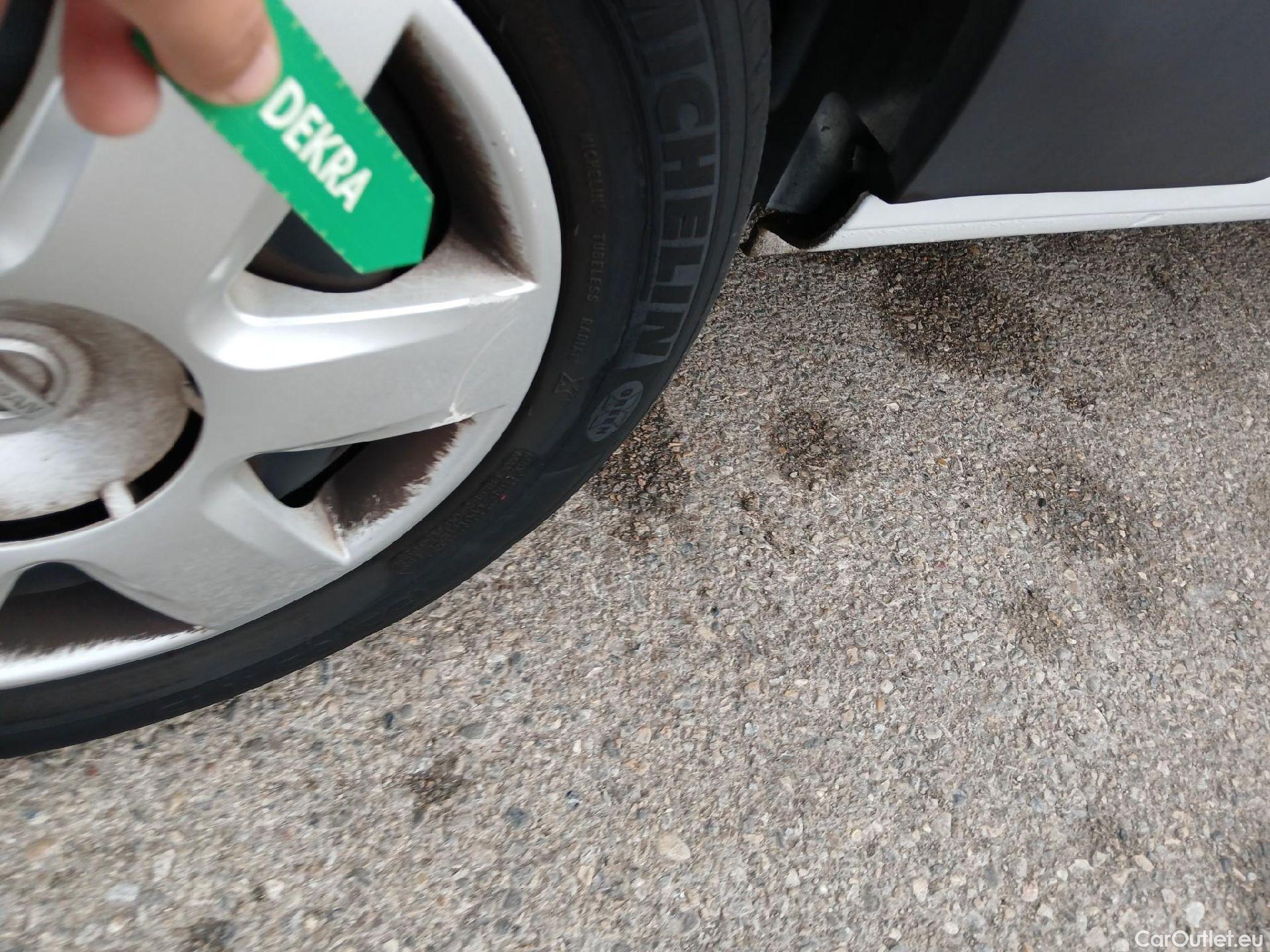  Nissan  NV200 NISSAN NV250 / 2019 / 4P / furgón 2pl 1.5dCi 70 kW (95 CV) L2H1 COMFORT #32