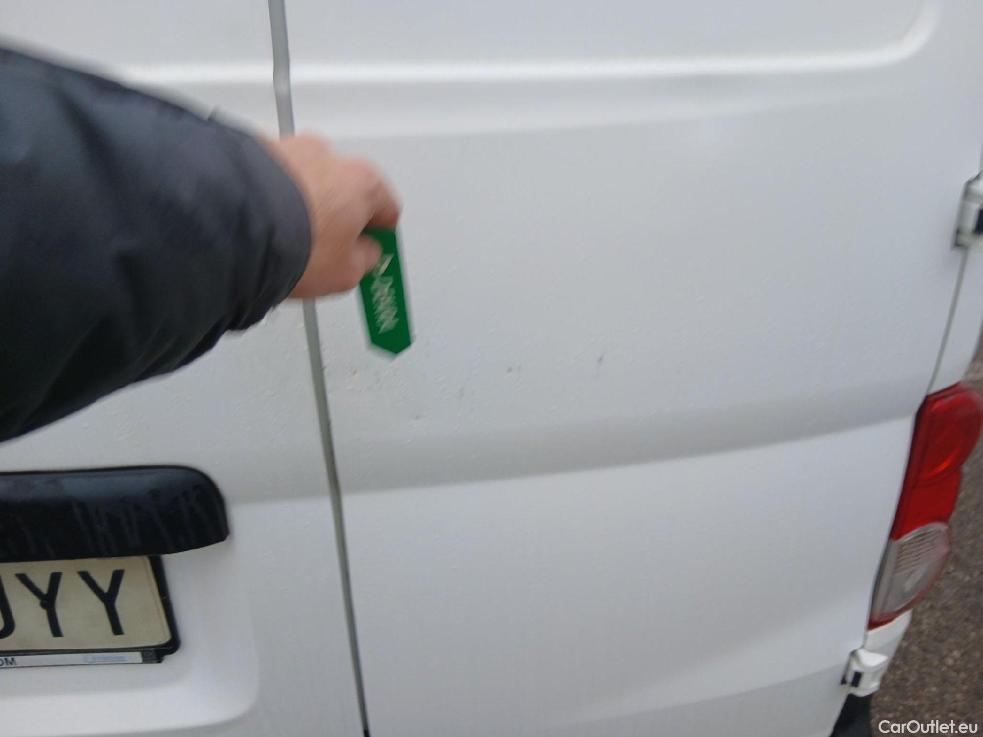  Nissan  NV200 NISSAN  VU 5p 1G furgón 1.5dCi 81kW (110CV) COMFORT #16