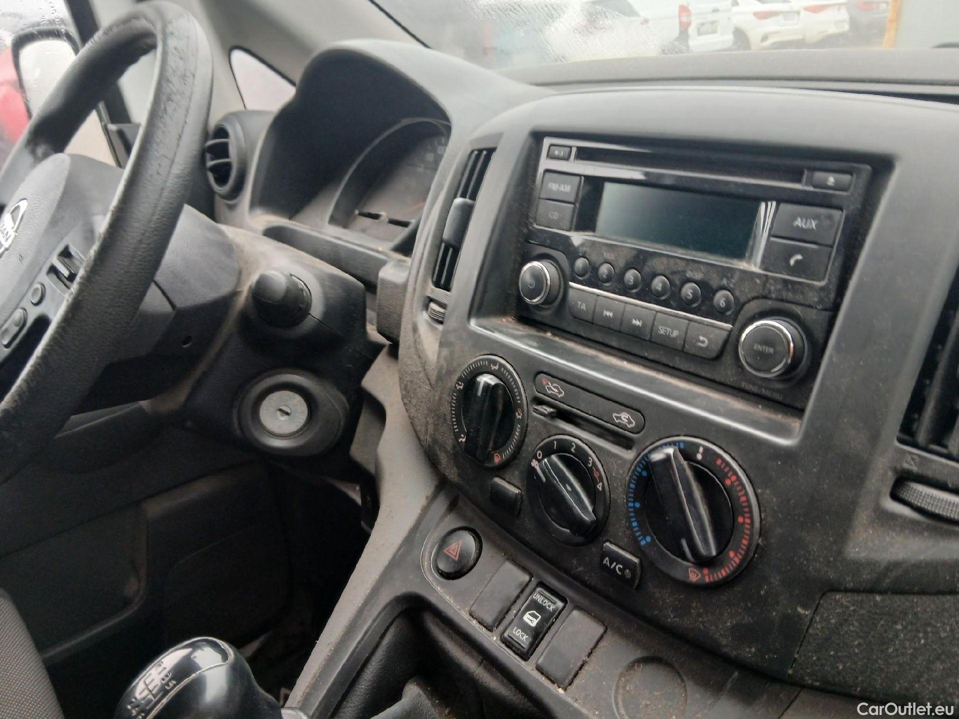  Nissan  NV200 NISSAN  VU 5p 1G furgón 1.5dCi 81kW (110CV) COMFORT #27