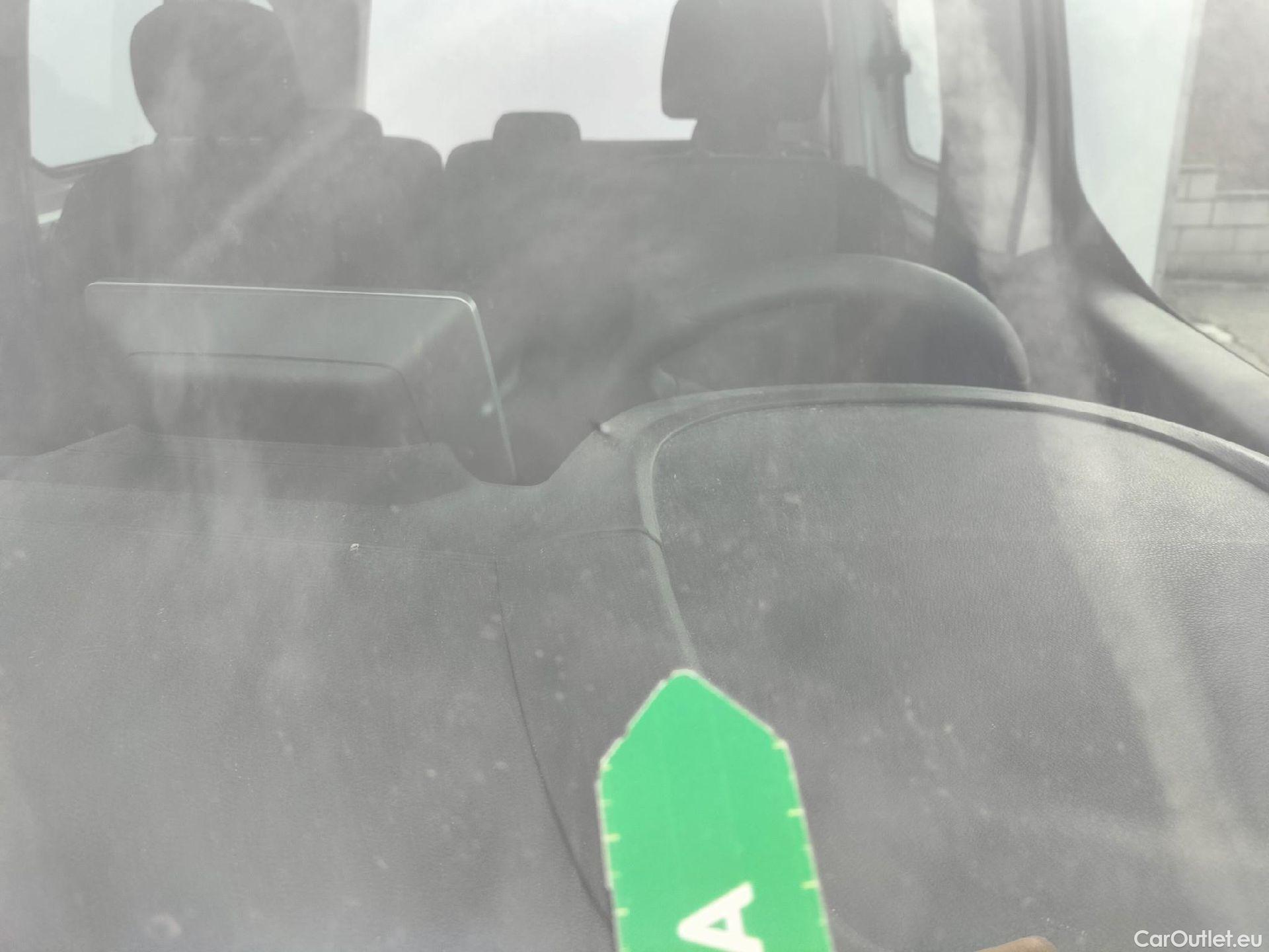  Opel  Combo OPEL  Life / 2018 / 4P / combi 1.5 TD 75kW Business Edition L1 N1 #11