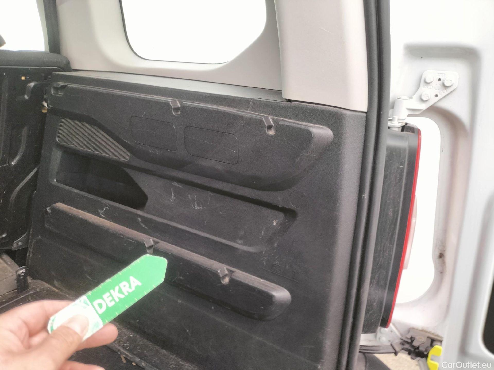  Opel  Combo OPEL  Life / 2018 / 4P / combi 1.5 TD 75kW Business Edition L1 N1 #36