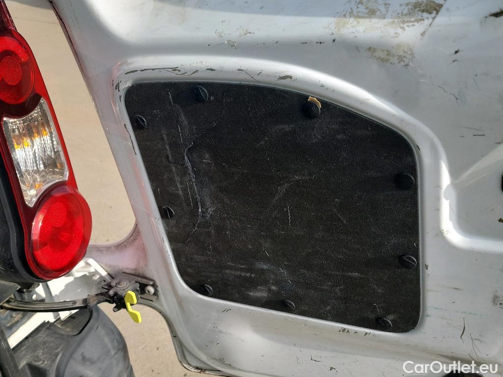  Citroen  Berlingo CITROEN  / 2015 / 3P / furgón derivado de turismo BlueHDi 74KW (100CV) #30